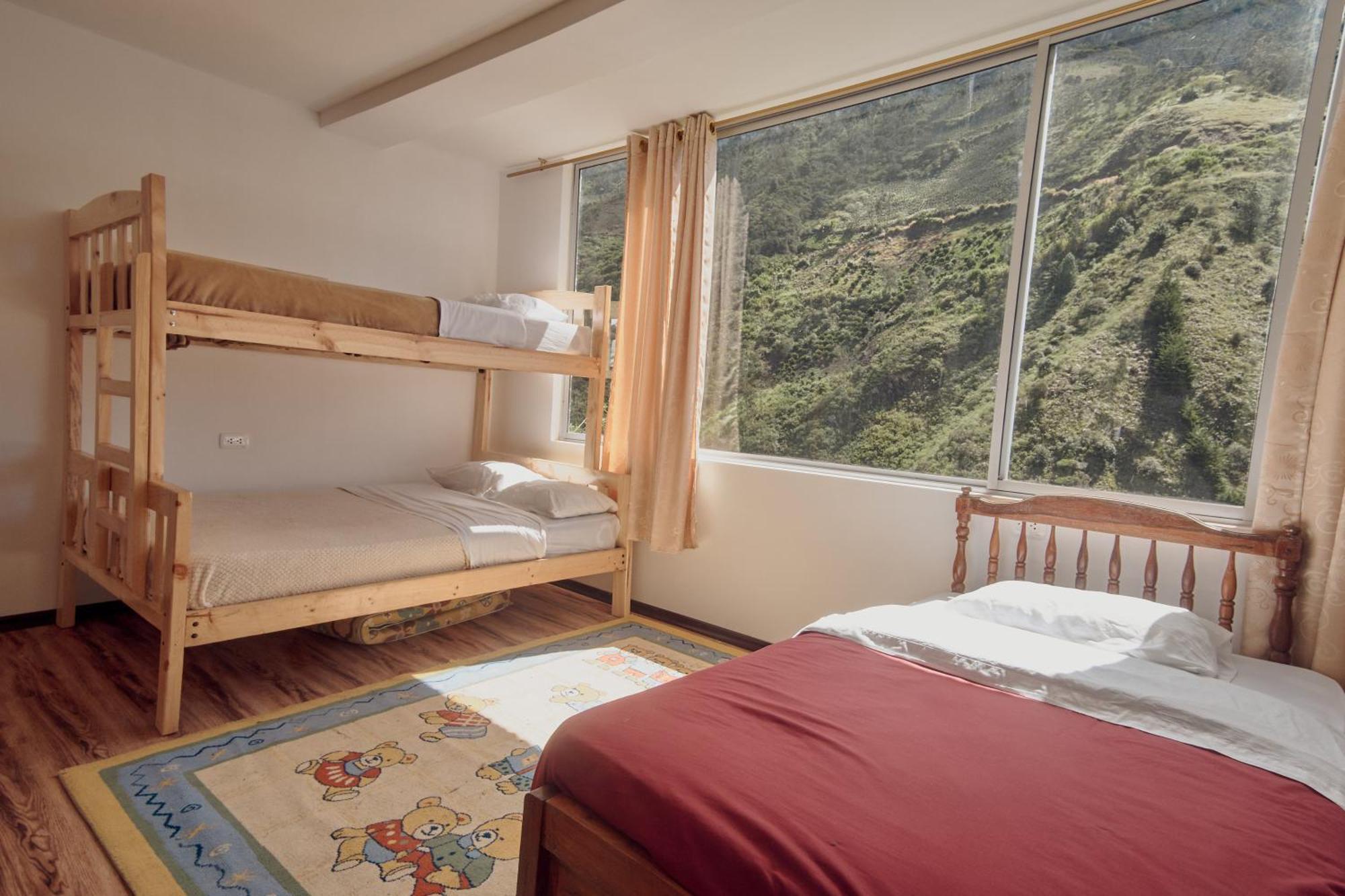 Backpackers-Balcones-River-Lodge Banos  Exterior photo